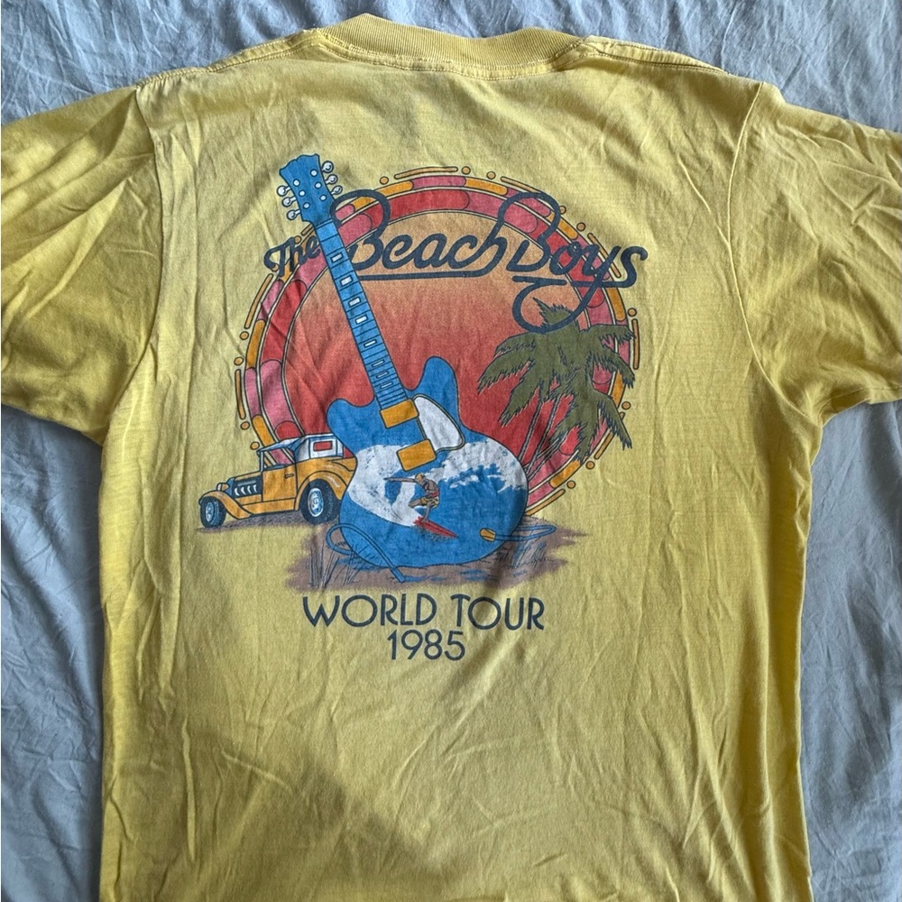 Vintage Beach Boys ‘85 World Tour T-Shirt
